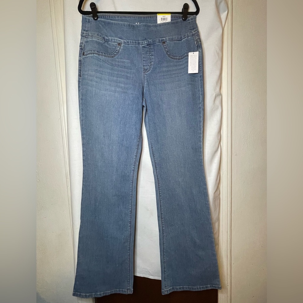 NWT Style & Co Camino Blue Boot Cut Low Rise Pull On Blue Jeans Size M